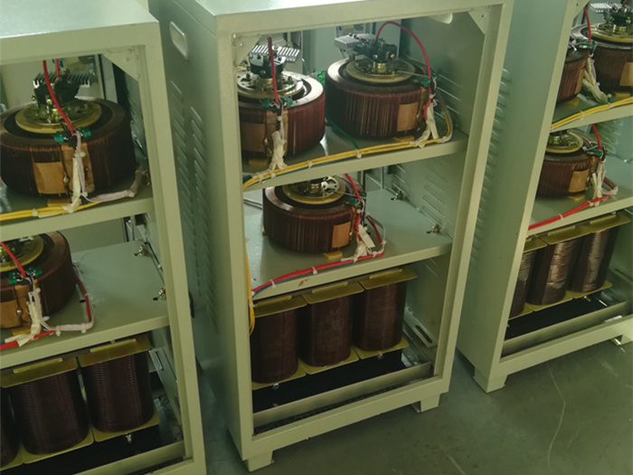 珠海市380V轉200V穩壓器10KW