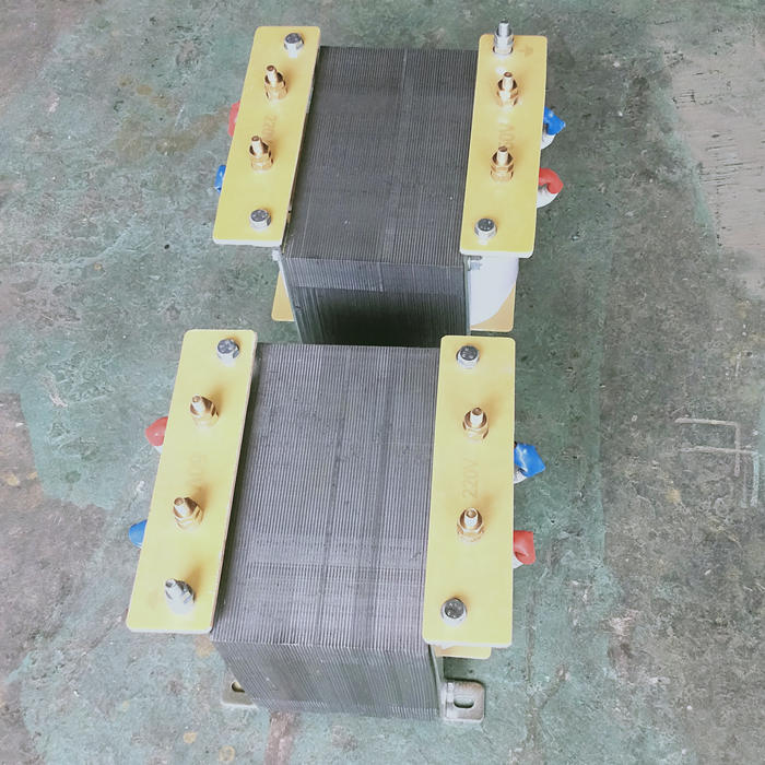 <font color='red'><font color='red'>變壓器</font>DG</font>-5.5kva 50/60hz 230/