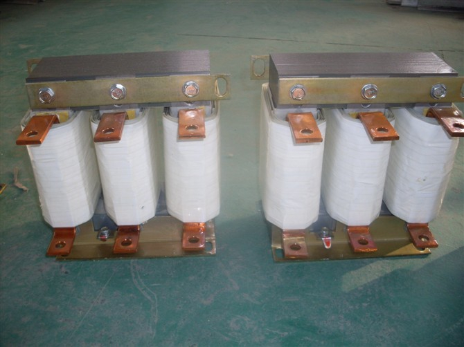 進線<font color='red'><font color='red'>電抗器</font></font>ACL-600