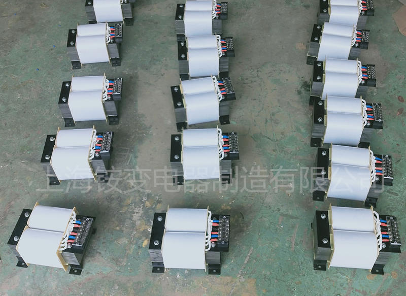 <font color='red'><font color='red'>變壓器</font>DG</font>-3.5kva 50/60hz 230/